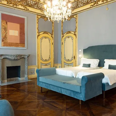 Palazzo Del Carretto-art Apartments&guesthouse * Torino