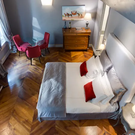 Palazzo Del Carretto-art And Appartement