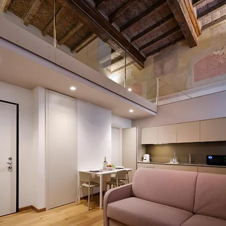 Palazzo Del Carretto-art And Turin