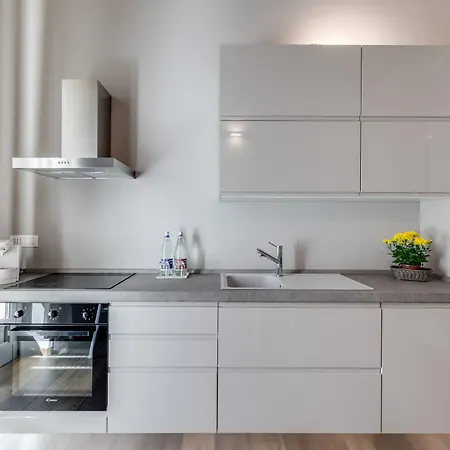 Palazzo Del Carretto-art And *