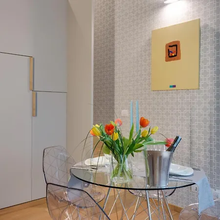 Palazzo Del Carretto-art And