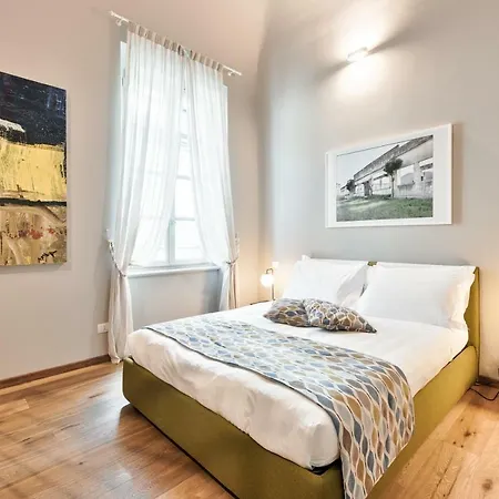 Palazzo Del Carretto-art Apartments&guesthouse * Torino