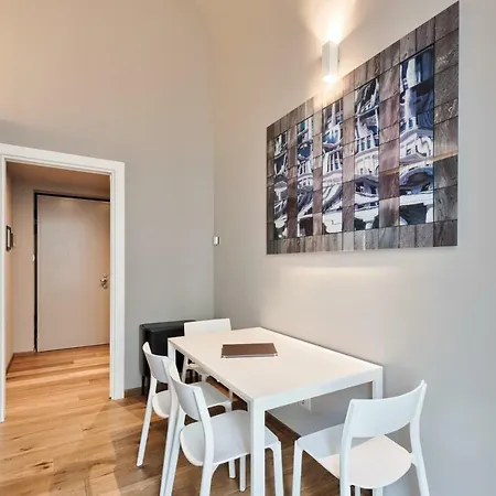 Palazzo Del Carretto-art Apartments&guesthouse Torino