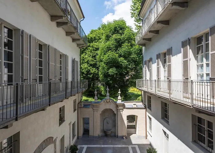 Palazzo Del Carretto-art Apartments&guesthouse Appartamento Torino