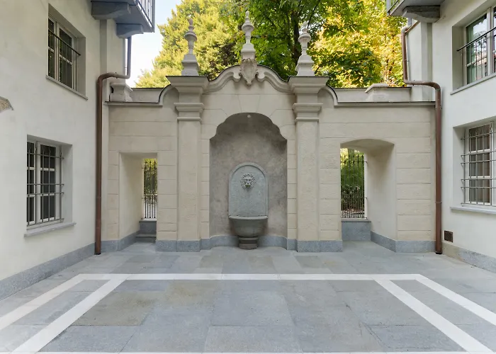 Palazzo Del Carretto-art Apartments&guesthouse * Torino