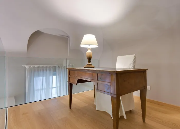 Palazzo Del Carretto-art Apartments&guesthouse * Torino
