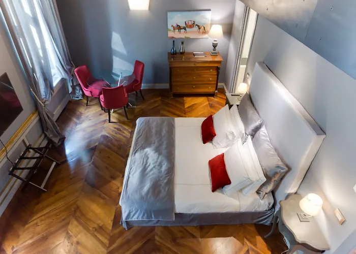 Palazzo Del Carretto-art Apartments&guesthouse * Torino