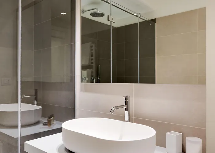 Palazzo Del Carretto-art Apartments&guesthouse