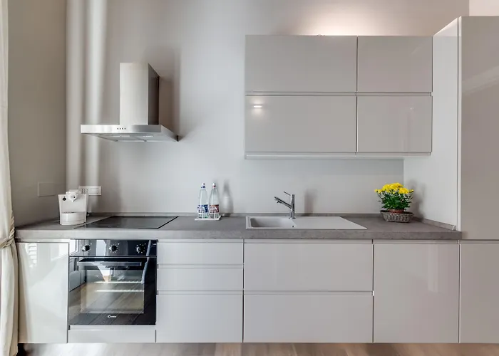 Palazzo Del Carretto-art Apartments&guesthouse *