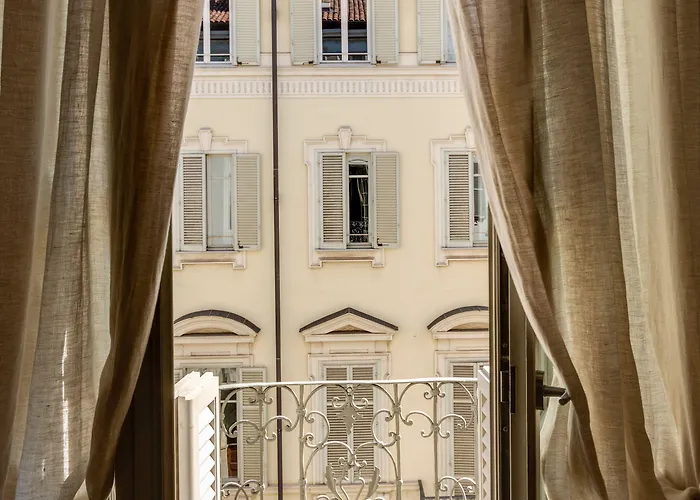 Palazzo Del Carretto-art Apartments&guesthouse