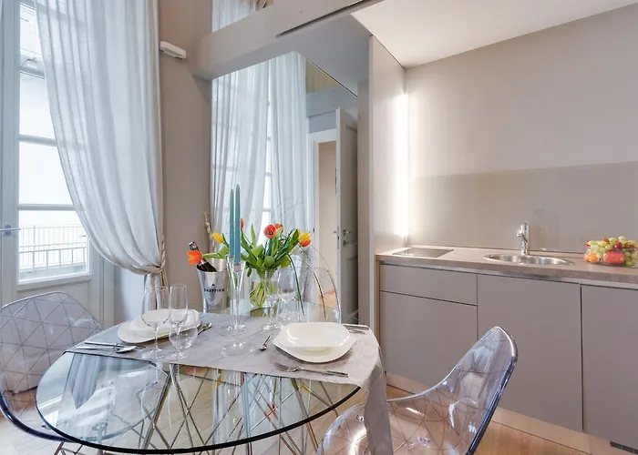 Palazzo Del Carretto-art Apartments&guesthouse Torino