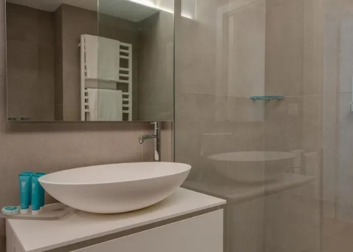 Palazzo Del Carretto-art Apartments&guesthouse * Torino