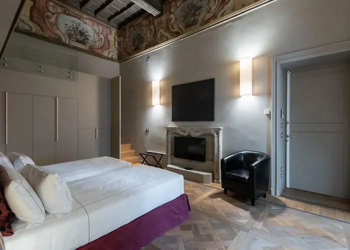 Appartamento Palazzo Del Carretto-art Apartments&guesthouse *
