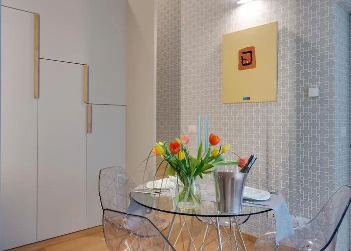 Palazzo Del Carretto-art Apartments&guesthouse